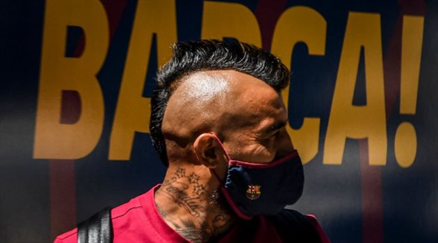 فلامنجو يجبر الهلال على التعاقد مع نجم إنتر ميلان