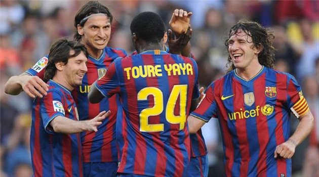 "أنا متاح إذا احتاجني برشلونة".. توريه يوجه رسالة لفريقه الأسبق