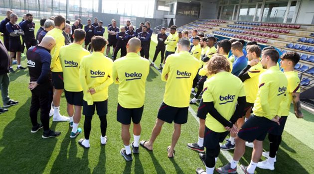 برشلونة يحدد موعد "مبدئي" لعودة التدريبات