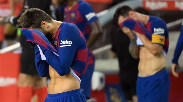 "حزن برشلونة ولعنة فالفيردي".. تعليقات نارية من مباراة أوساسونا