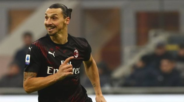 بإصابة جيرو.. إبراهيموفيتش يتولى دفة إنقاذ هجوم الميلان