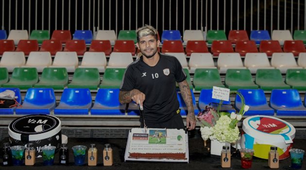 اجتماع البلطان واحتفالية بانيجا.. الشباب يواصل استعداده لمباراة الفتح