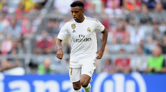 تراجع مخيف.. منبوذ ريال مدريد يتقهقر للفريق الثاني ويصبح مهددا بالغياب أمام السيتي