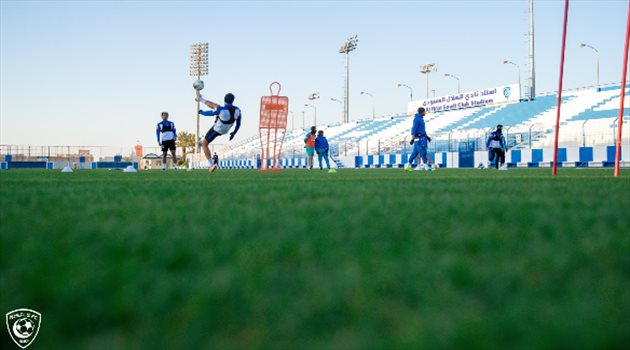 الهلال يستعيد "نجومه المصابين" قبل قمة الاتفاق