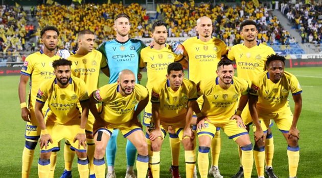 ثورة غضب في النصر بسبب أزمة "تمديد" عقود الثنائي الأجنبي