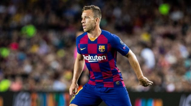 بعد انتقال أرتور ليوفنتوس.. الكشف عن المبلغ الذي سيدفعه برشلونة لجريميو البرازيلي ؟!