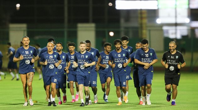 دوري المحترفين| "مسحة" تحسم مشاركة نجم الأهلي أمام الشباب