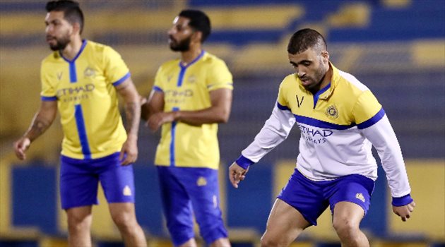 بمشاركة بخاري وتألق حمد الله.. النصر يواصل الاستعداد لديربي الهلال