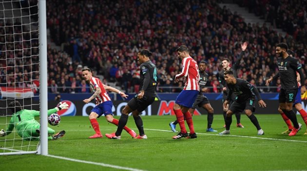 ضابط شرطة حكما لمباراة ليفربول وأتلتيكو مدريد