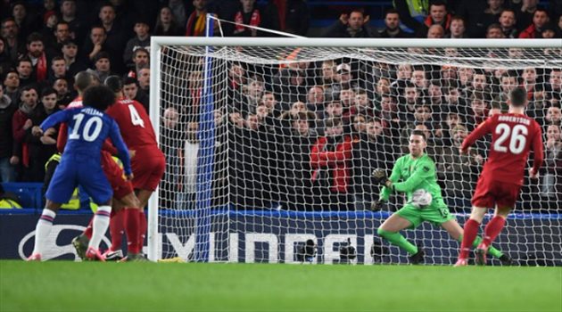 تشيلسي يطيح بـ ليفربول من كأس الاتحاد الإنجليزي ويعبر بثنائية لربع النهائي