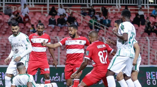 "كورونا" يضرب مهاجم الوحدة السابق