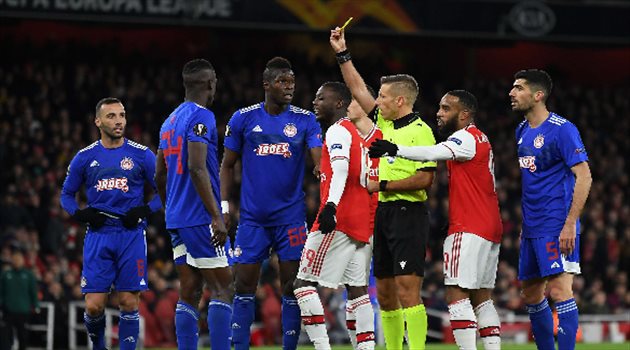 ماذا حدث على ملعب الإمارات.. أولمبياكوس يقصي أرسنال بأعجوبة من الدوري الأوروبي