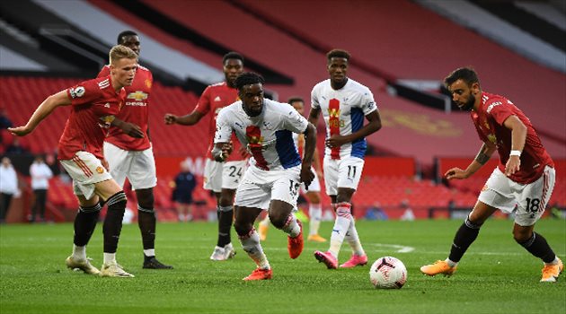 مانشستر يونايتد يتلقى "صدمة" من معسكر فرنسا