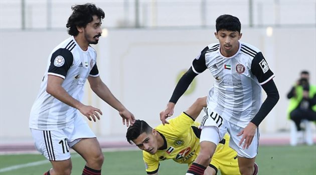 دوري الخليج العربي| الشوط الأول.. "نصف مفاجأة" من كلباء أمام الجزيرة