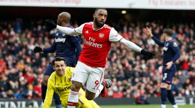 "الفار" يهدي أرسنال فوز مثير على وست هام
