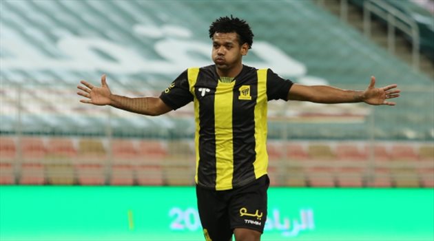 رومارينهو: كاريلي هو من رشحني لتنفيذ ركلة الجزاء أمام التعاون