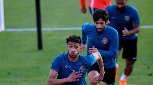 كأس رئيس الدولة الإماراتي| شباب الأهلي يختتم استعدادته لمباراة بني ياس