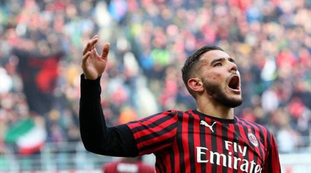 ثيو هيرنانديز الهلال يشعل الميركاتو قبل مونديال الأندية .. مفاوضات مع بديل ثيو هيرنانديز