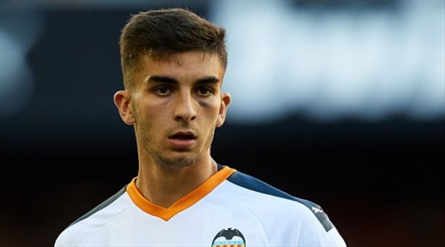 في حالة فشل انتقال توريس إلى برشلونة.. "هذا هو البديل"