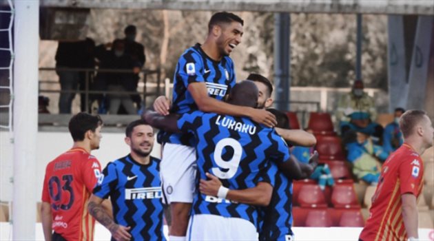 نجم إنتر "الغاضب" يكشف وجهته القادمة.. "لم يعد يطيق الدكة"