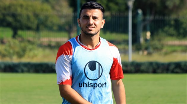 لاعب مغربي يتعرض للإصابة بالكسر في تدريبات المنزل