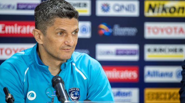 مدرب الهلال يشارك في حملة لمنع انتشار كورونا