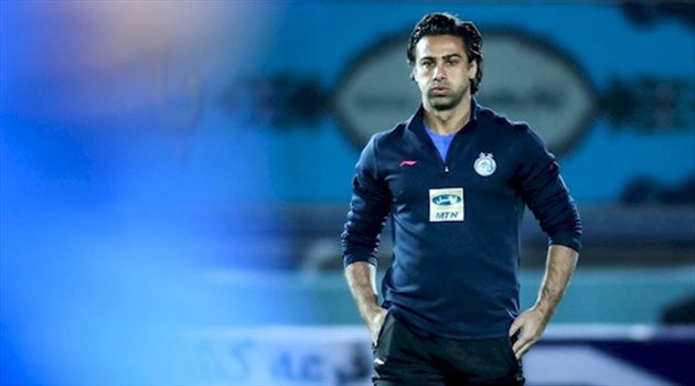خبير عربي وقاهر الهلال.. من هو مدرب استقلال طهران أمام الأهلي