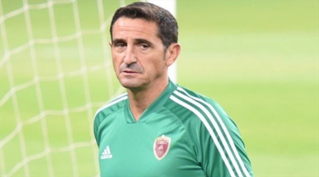 مدرب الوحدة يكشف "كارثة" بسبب التأخر مع الصفقات الجديدة