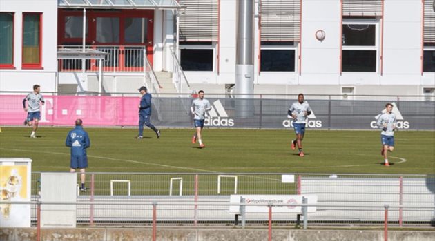 فيديو| كرة القدم تنتفض أمام كورونا.. عودة الحياة للساحرة المستديرة