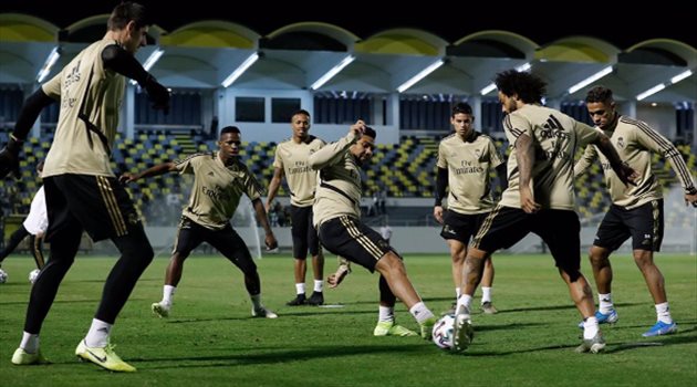 صورة.. ريال مدريد يوجه رسالة خاصة لنادي الاتحاد