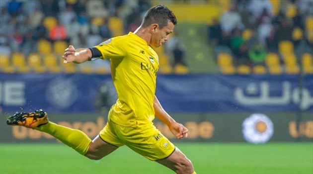 أول رسالة من مدرب الوصل بعد حصول "ليما" على الجنسية الإماراتية