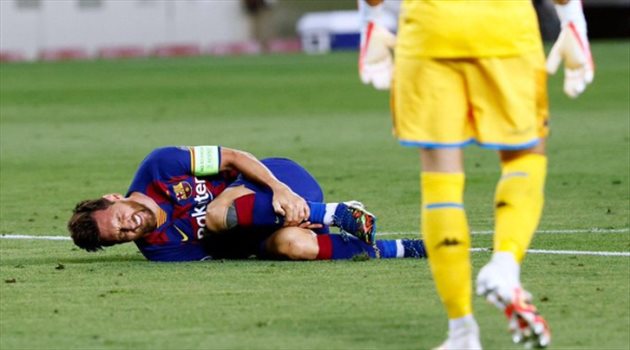 بعد إصابته أمام نابولي.. موقف ميسي من لقاء بايرن ميونيخ