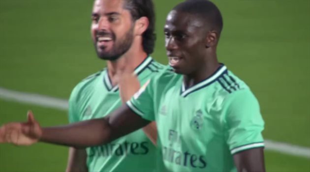 ريال مدريد يوافق على عرض تشيلسي لبيع نجمه المتمرد