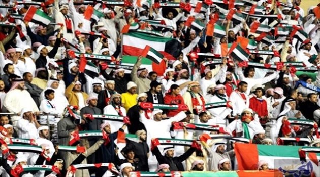محلل رياضي منتقدا الجماهير الإماراتية: "تعلموا من فرق الهبوط في إيطاليا"