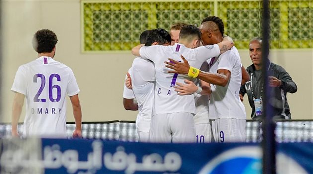 دوري الخليج العربي| العين يكتسح اتحاد كلباء برباعية ويصعد للوصافة