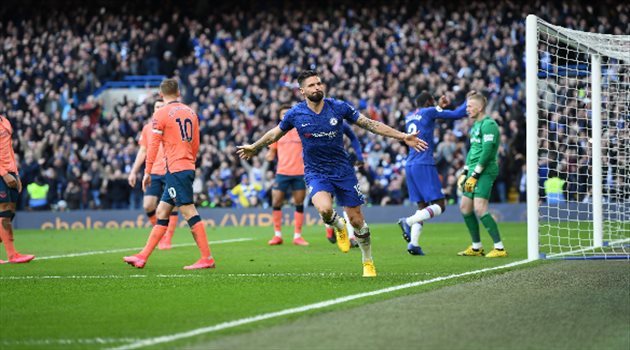 تشيلسي يضرب إيفرتون برباعية ويبتعد بالمركز الرابع في الدوري الإنجليزي