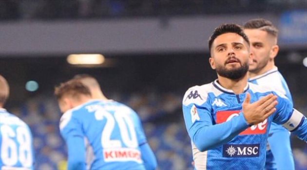 يستعد مركزه من ميلان.. نابولي يحقق فوز صعب على جنوة