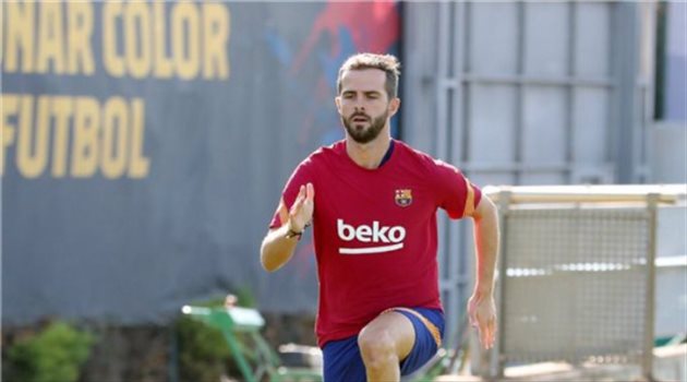 أول رد من بيانيتش على عرض النصر.. ومفاجأة في عقد كونان