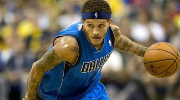 ديلونتي ويست.. من نجم "NBA" الأول لمتسول مجنون في الشوارع
