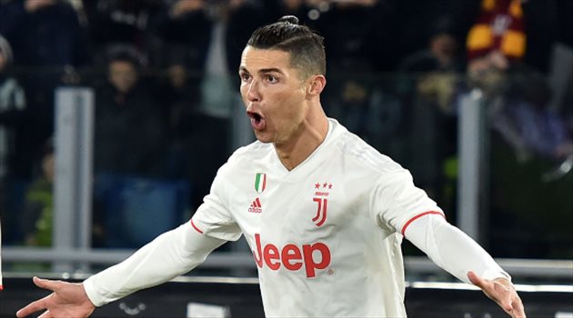 يوفنتوس يمنح كريستيانو رونالدو رقم قياسي جديد.. "1000" مباراة