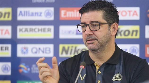 مفاجأة| فيتوريا يتخلص من 30 لاعبا في النصر