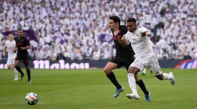 بثنائية.. ريال مدريد يتخطى إشبيلية نحو صدارة الدوري الإسباني