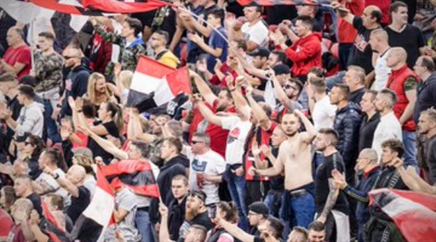 صور| كارثة جديدة.. حضور جماهيري كبير في نهائي كأس المجر