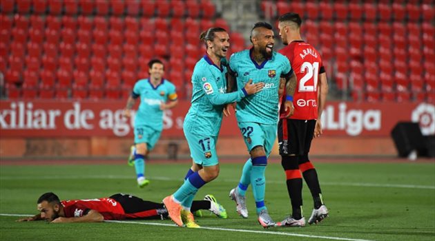 برشلونة يفرض سطوته بفوز كبير على مايوركا في عودة الليجا