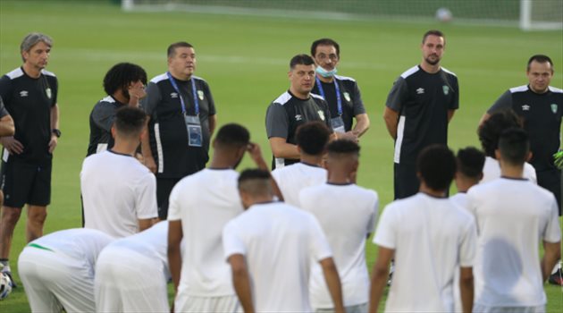 مفاجأة| الأهلي يختتم الميركاتو بـ"صفقة مدوية".. صديق ميسي أو نجم النصر