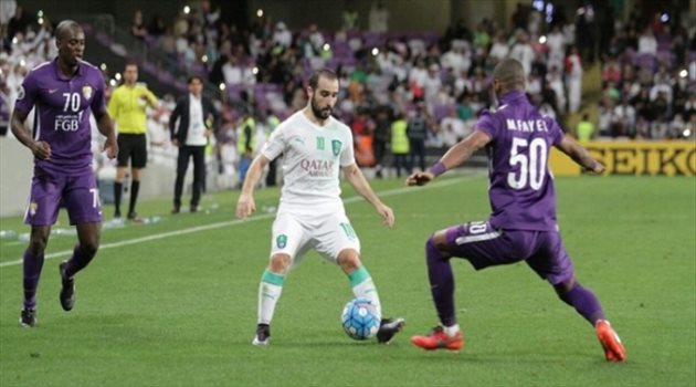 نجم الأهلي السابق على أعتاب العين الإماراتي