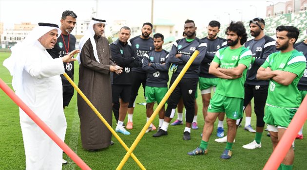 "أزمة المعسكر" تواجه الأهلي قبل عودة الدوري