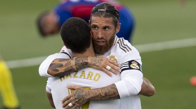  مدافع بدرجة هداف.. أرقام راموس تتخطى ثلاثي برشلونة الأسطوري