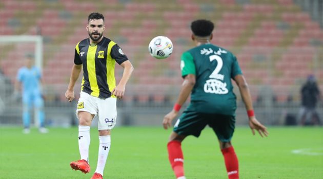 هنريكي.. بطل شائعات الرحيل وأهداف + 90 في الاتحاد