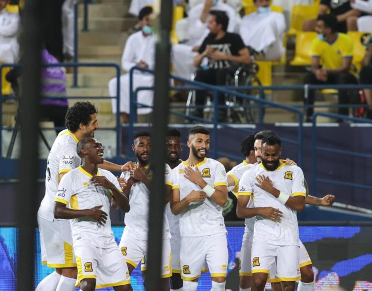 عبد الرحمن العبود وحمدان الشمراني وسعود عبد الحميد وأحمد حجازي في مباراة النصر والاتحاد